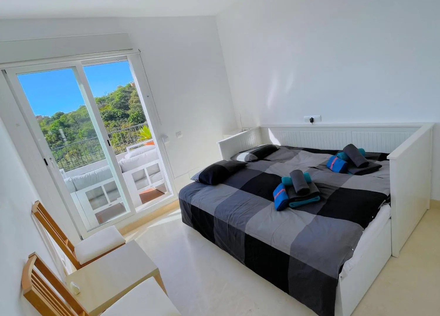 El Bosque De La Mairena Penthouse Apartment Ojen