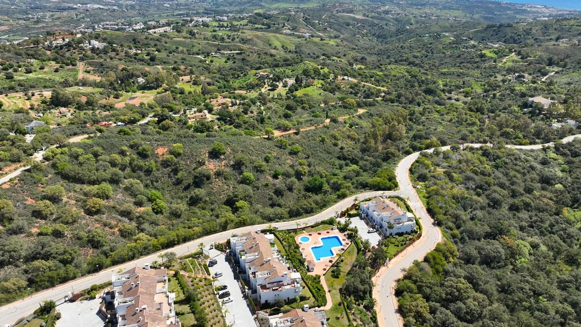 El Bosque De La Mairena Penthouse Apartment Ojen Spain
