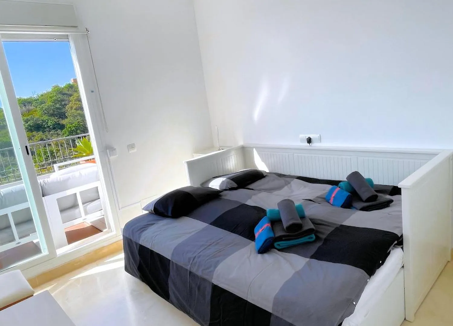 El Bosque De La Mairena Penthouse Apartment Ojen