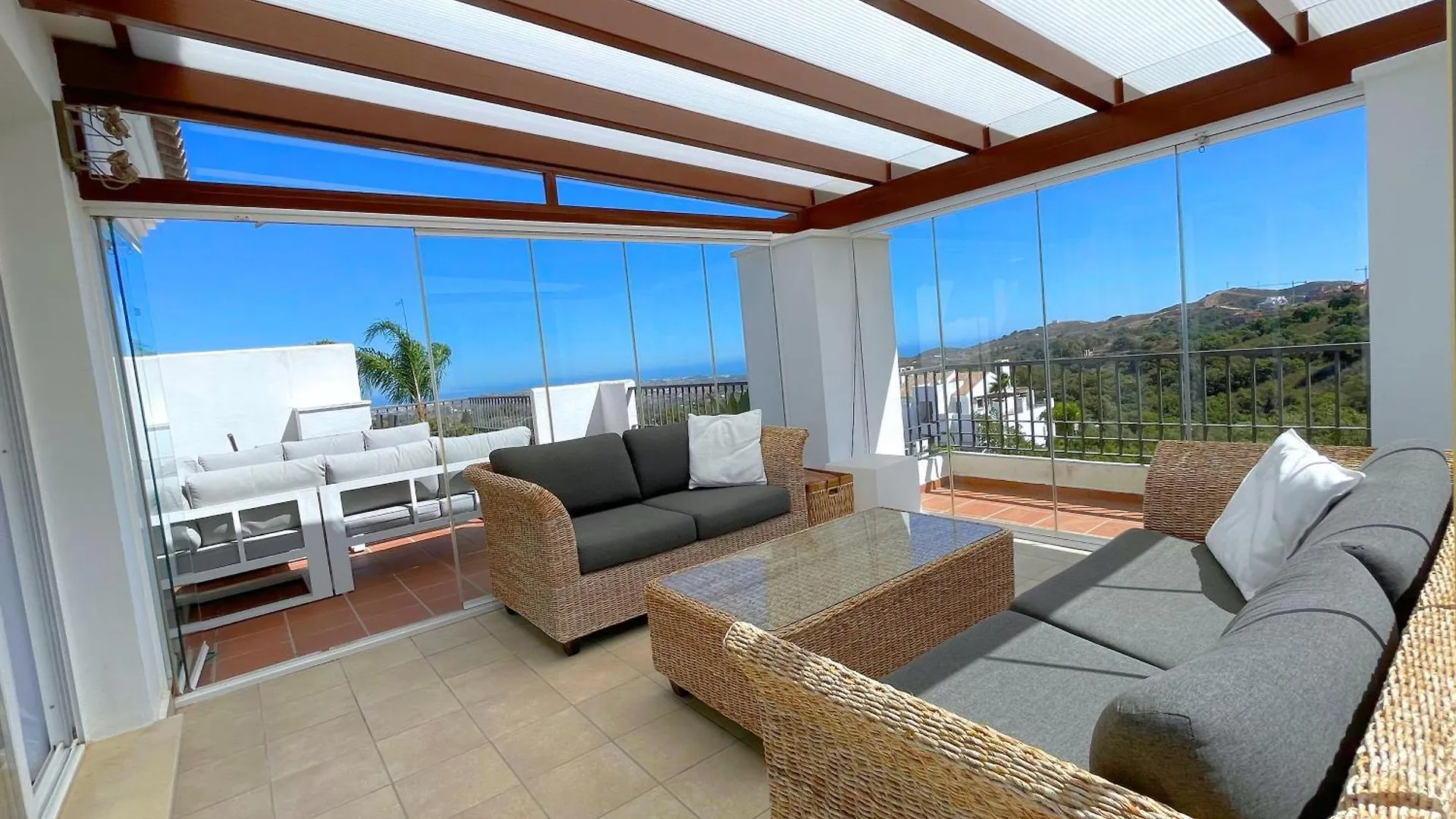 El Bosque De La Mairena Penthouse Apartment Ojen